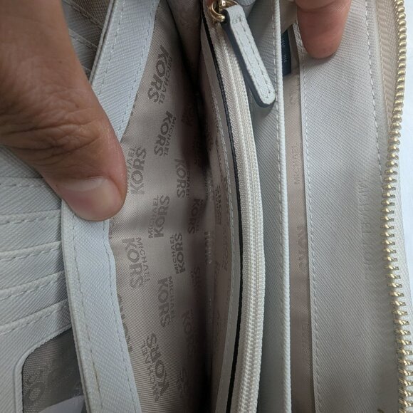 Michael Kors Jet Set Travel Continental Zip Around Wallet - Picture 7 of 14